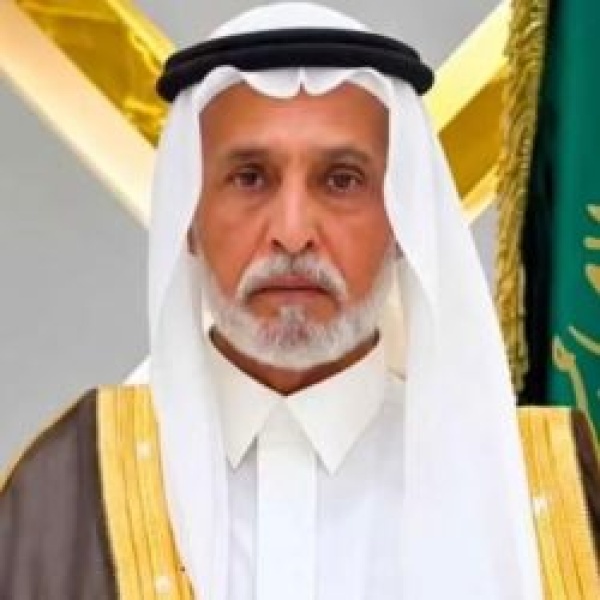 في موقف إنساني مؤثر البشري يعلن العفو من منزل والدة القاتل لوجه الله تعالى في موقف إنساني مؤثر البشري يعلن العفو من منزل والدة القاتل لوجه الله تعالى