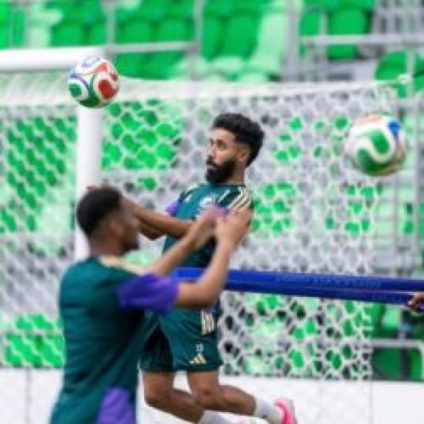 المنتخب السعودي يواصل استعداداته لمواجهة منتخب الأوروغواي