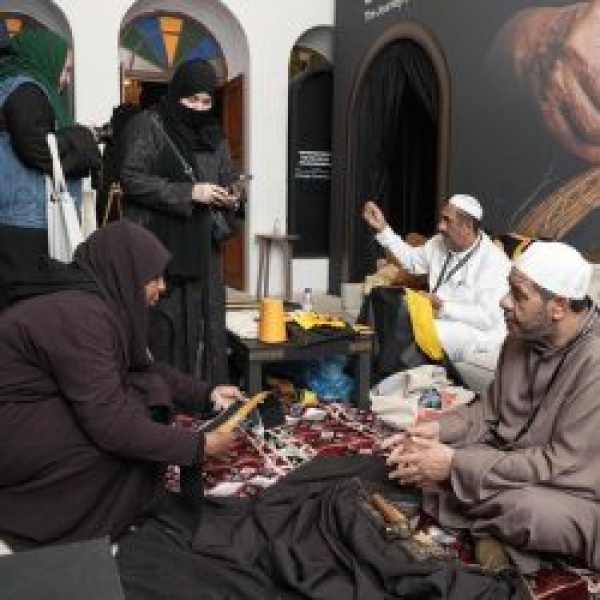 حكاية البشت الحساوي ومنجزات الواحة تتصدر أعمال رفقة بالأحساء حكاية البشت الحساوي ومنجزات الواحة تتصدر أعمال رفقة بالأحساء