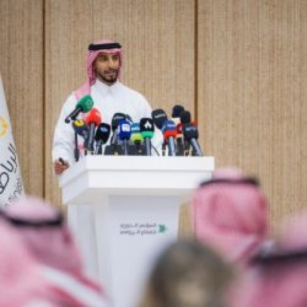 وزارة الرياضة تطرح أندية الرياض وأبها والفتح والطائي والشعلة للاستحواذ الاستثماري حتى 5 يوليو 2026 وزارة الرياضة تطرح أندية الرياض وأبها والفتح والطائي والشعلة للاستحواذ الاستثماري حتى 5 يوليو 2026