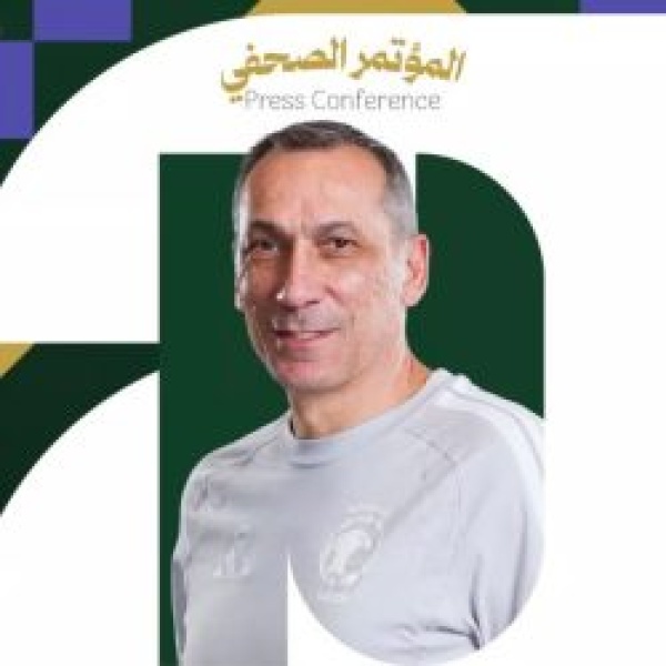 دونيس يعقد مؤتمرا صحفيا الخميس استعدادا لمواجهة الرأس الأخضر في كأس العالم