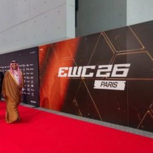 وزير الرياضة الفيصل يشيد بامتداد مسيرة كأس الرياضات الإلكترونية من الرياض إلى باريس وزير الرياضة الفيصل يشيد بامتداد مسيرة كأس الرياضات الإلكترونية من الرياض إلى باريس