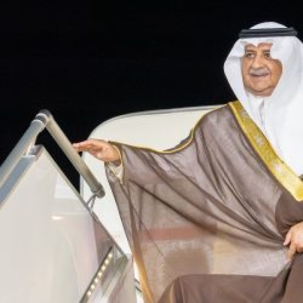 الأمير فهد بن سلطان يصل إلى تبوك