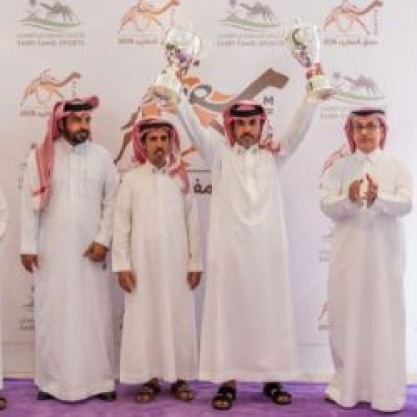 البلوي يتوج الفائزين في نهائي سباق المفاريد البلوي يتوج الفائزين في نهائي سباق المفاريد