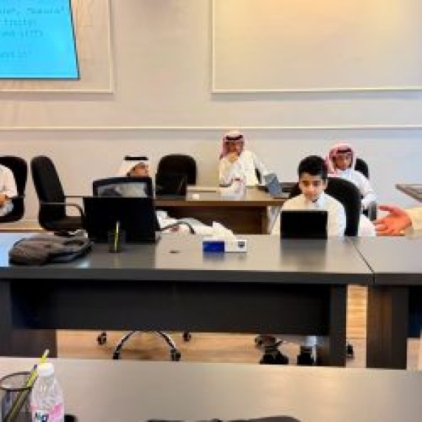 استمرار فعاليات برنامج كاوست الصيفي للطلبة الموهوبين في تعليم الطائف للأسبوع الثاني استمرار فعاليات برنامج كاوست الصيفي للطلبة الموهوبين في تعليم الطائف للأسبوع الثاني