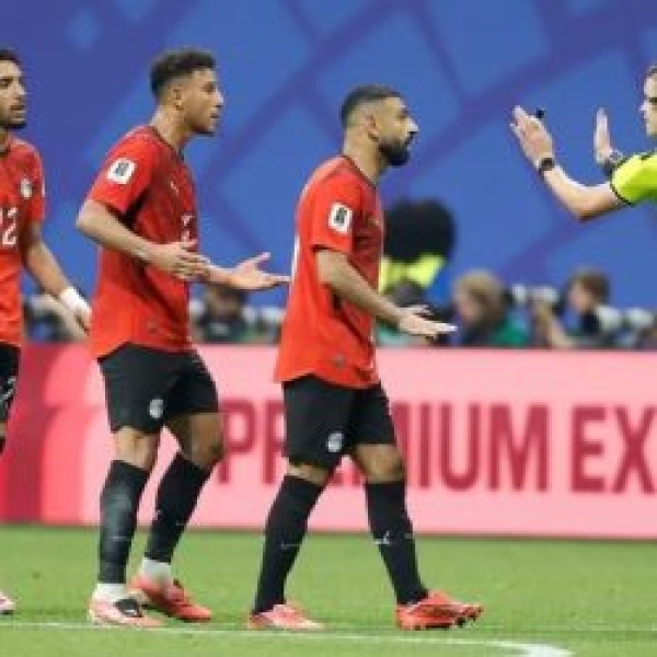 فيفا يستبعد حكم مباراة مصر والأرجنتين من مراحل كأس العالم 2026 الحاسمة فيفا يستبعد حكم مباراة مصر والأرجنتين من مراحل كأس العالم 2026 الحاسمة