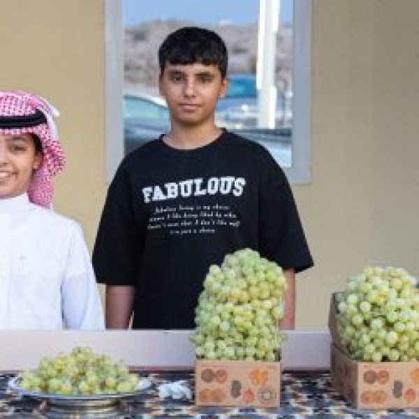ختام فعاليات مهرجان العسل والفواكه الموسمية في مركز بني سعد ختام فعاليات مهرجان العسل والفواكه الموسمية في مركز بني سعد