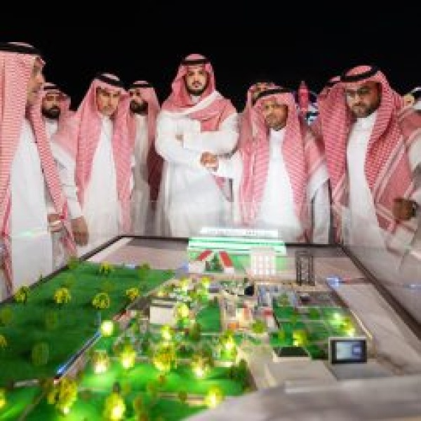 محافظ الطائف يزور بوليفارد الهدا ويط لع على فعالياته الترفيهية محافظ الطائف يزور بوليفارد الهدا ويط لع على فعالياته الترفيهية