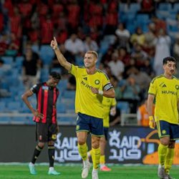 النصر يكسب الرياض برباعية في دوري روشن للمحترفين النصر يكسب الرياض برباعية في دوري روشن للمحترفين