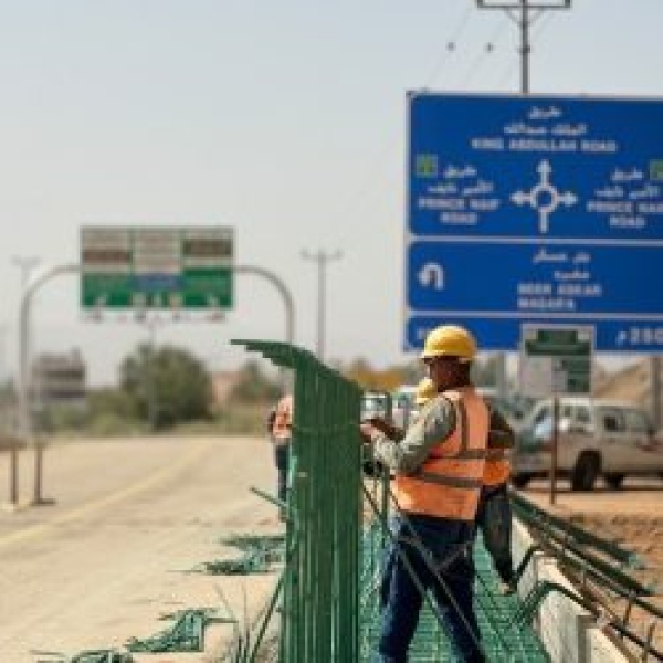 أمانة نجران تنجز ٩٣ من مشروع تصريف مياه الأمطار بمغرة