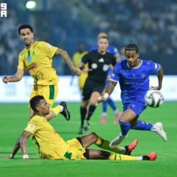 الهلال يقسو على الخليج بخماسية في دوري روشن للمحترفين