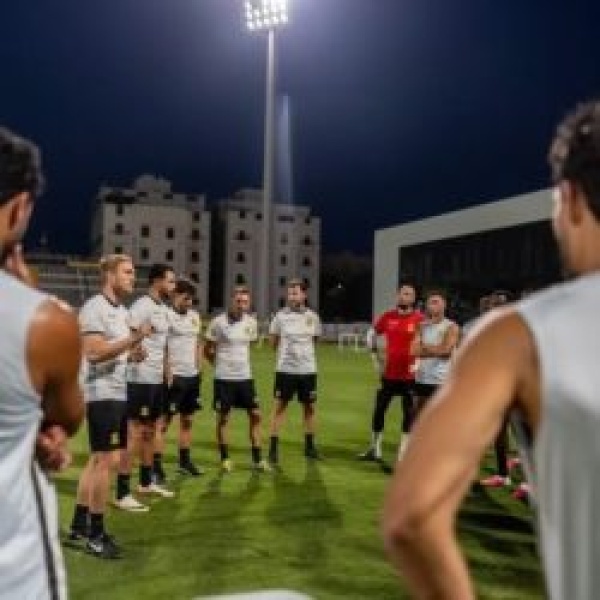 طرح تذاكر مواجهة الجزيرة الإماراتي والاتحاد في الملحق الآسيوي
