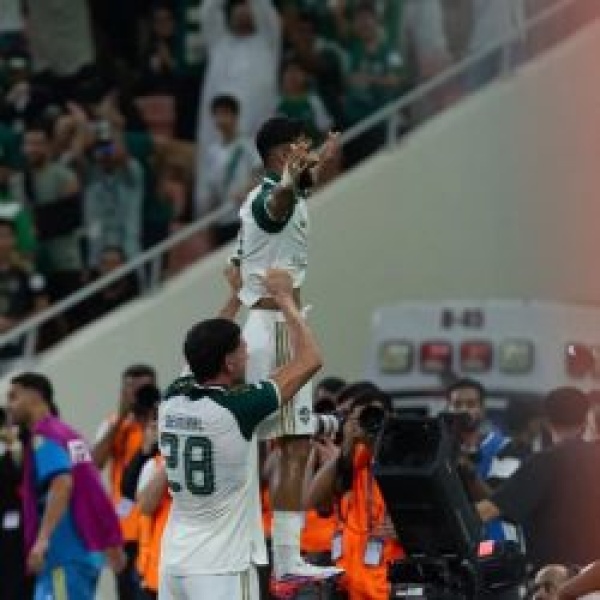 الأهلي السعودي يتأهل إلى الدور التالي من بطولة القارات بهدف أمام أوكلاند النيوزيلندي الأهلي السعودي يتأهل إلى الدور التالي من بطولة القارات بهدف أمام أوكلاند النيوزيلندي