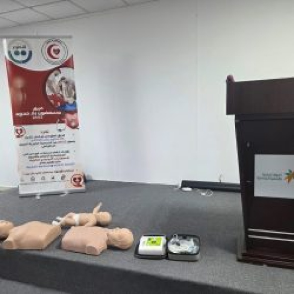 مسعفون بلا حدود يعز ز الوعي الإسعافي بورشة تدريبية في مركز التأهيل بالدمام