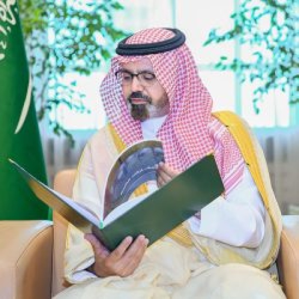 نائب أمير منطقة جازان يط لع على التقرير السنوي لجمعية صواب لتأهيل المتعافين من المخدرات وتوعيتهم ورعايتهم