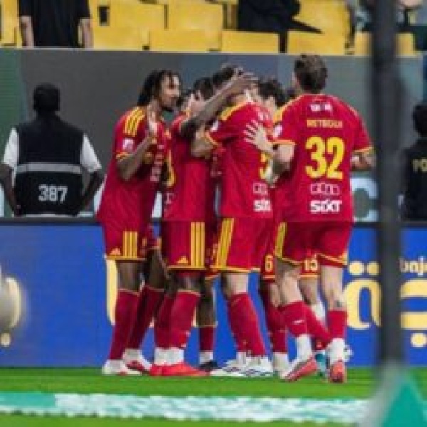 القادسية يتغلب على الدرعية بثنائية في دوري روشن للمحترفين