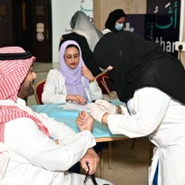 أمانة الشرقية تنظم حملة للتطعيم ضد الإنفلونزا الموسمية لمنسوبيها أمانة الشرقية تنظم حملة للتطعيم ضد الإنفلونزا الموسمية لمنسوبيها
