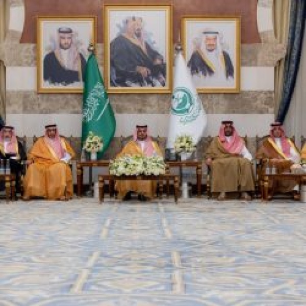 الأمير سعود بن مشعل يشهد حفل إمارة منطقة مكة بمناسبة اليوم الوطني الأمير سعود بن مشعل يشهد حفل إمارة منطقة مكة بمناسبة اليوم الوطني