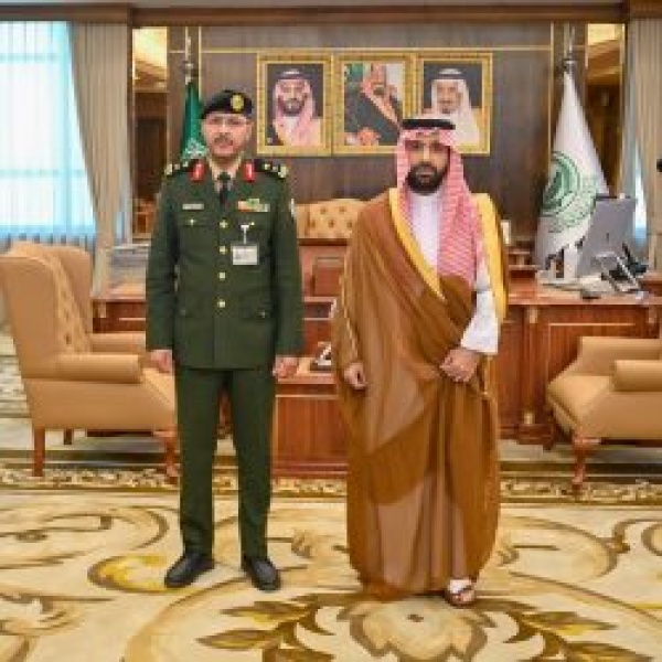 أمير جازان يقل د مدير سجون المنطقة رتبته الجديدة