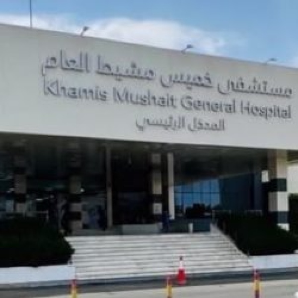 تدخل عاجل يعيد المشي لمستفيد سقط من ارتفاع شاهق بخميس مشيط