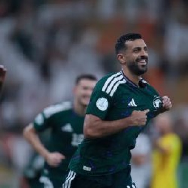 الأخضر السعودي يتغلب على العراق بثنائية في خليجي 27 الأخضر السعودي يتغلب على العراق بثنائية في خليجي 27