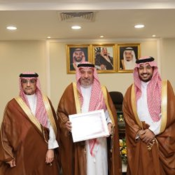 أمير نجران يستقبل رئيس الجامعة ويهنئها بتحقيق 13 جائزة عالمية في معرض الصين الدولي للاختراعات 2026 أمير نجران يستقبل رئيس الجامعة ويهنئها بتحقيق 13 جائزة عالمية في معرض الصين الدولي للاختراعات 2026