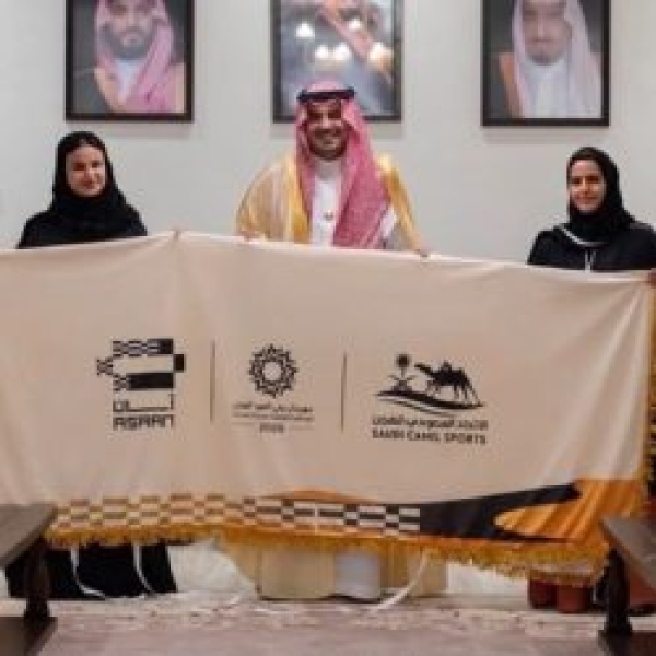 آسان يشارك في النسخة الثامنة من مهرجان ولي العهد للهجن