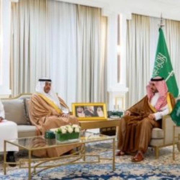 أمير الجوف يستقبل إدارة نادي الانطلاق