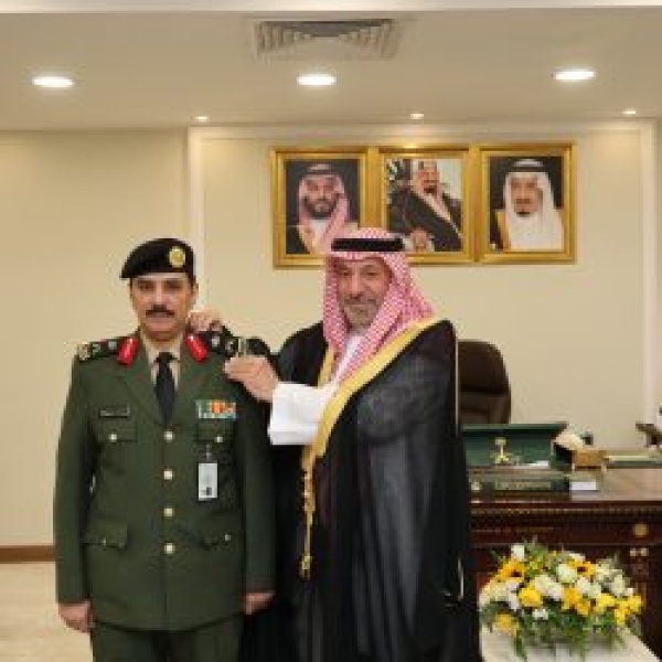أمير نجران يقل د مدير إدارة السجون بالمنطقة رتبته الجديدة