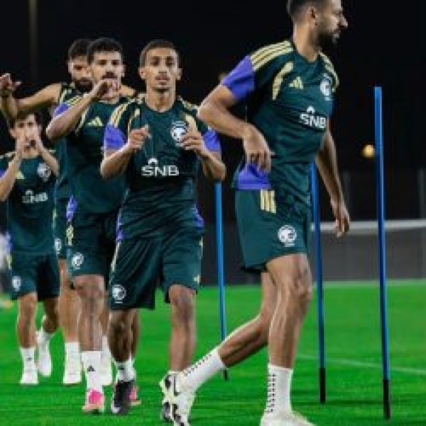الأخضر السعودي يواصل تدريباته في جدة استعدادا لكأس الخليج 27 الأخضر السعودي يواصل تدريباته في جدة استعدادا لكأس الخليج 27