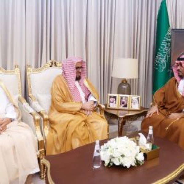 نائب أمير نجران يلتقي رئيس محكمة الاستئناف بالمنطقة