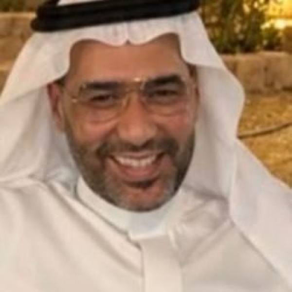 الخالدي يحصل على البكالوريوس بامتياز مع مرتبة الشرف الأولى الخالدي يحصل على البكالوريوس بامتياز مع مرتبة الشرف الأولى