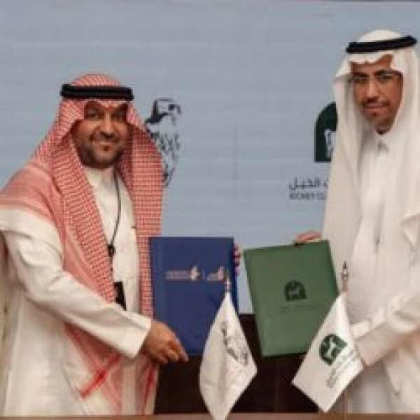 نادي سباقات الخيل والمركز الوطني للصقور يوق عان مذكرة تفاهم لصون الموروث الثقافي