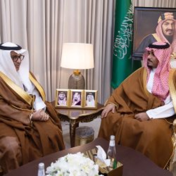 نائب أمير نجران يط لع على تقرير عن مشروعات أمانة المنطقة نائب أمير نجران يط لع على تقرير عن مشروعات أمانة المنطقة