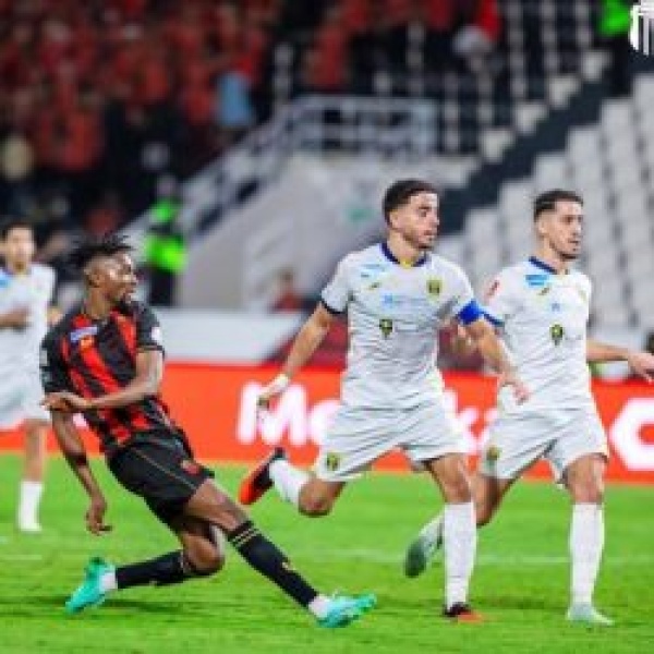 الرياض يكسب التعاون بثنائية في دوري روشن للمحترفين