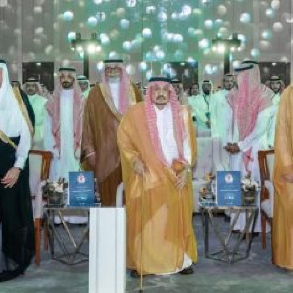 أمير الرياض يرعى ختام اللقاء الدوري للقطاع الوقفي ويدشن 12 مبادرة أمير الرياض يرعى ختام اللقاء الدوري للقطاع الوقفي ويدشن 12 مبادرة