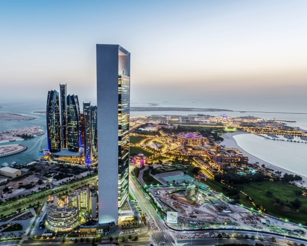 اصنع مع أدنوك يقود مرحلة جديدة من نمو الصناعة الوطنية اصنع مع أدنوك يقود مرحلة جديدة من نمو الصناعة الوطنية