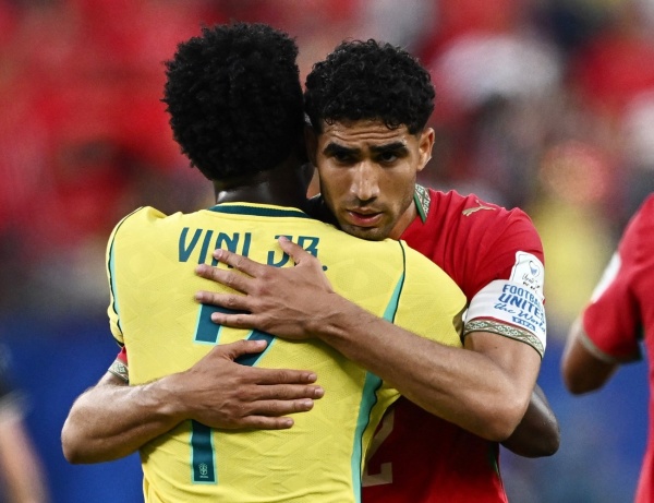 المغرب ينتزع تعادلا مستحقا من البرازيل في كأس العالم المغرب ينتزع تعادلا مستحقا من البرازيل في كأس العالم
