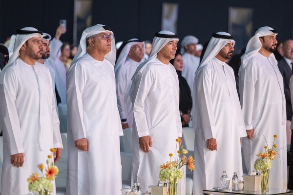 برعاية منصور بن زايد 1200 خريج ضمن برنامج إثراء ينضمون للقطاع المالي في الدولة