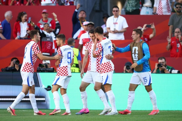 كرواتيا تفوز على بنما وتنعش آمالها ببلوغ دور الـ 32 بكأس العالم كرواتيا تفوز على بنما وتنعش آمالها ببلوغ دور الـ 32 بكأس العالم