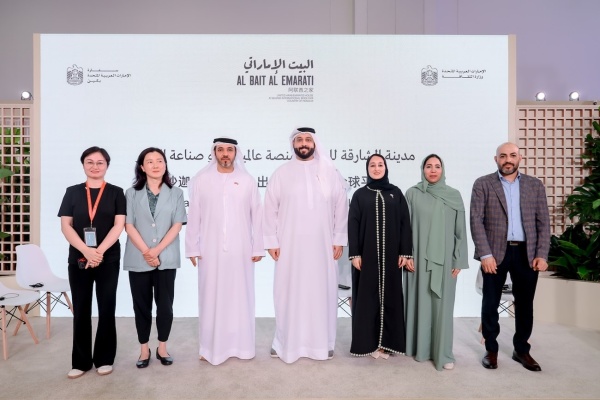 الشارقة تعرض خبراتها العالمية في صناعة النشر في بكين للكتاب الشارقة تعرض خبراتها العالمية في صناعة النشر في بكين للكتاب