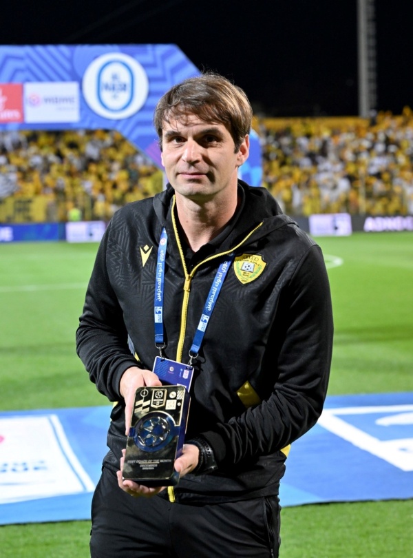 النصر يتعاقد مع المدرب ميلوش