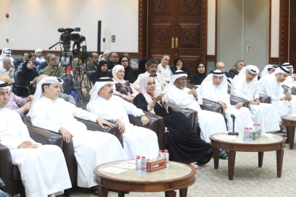 صناعة الكتاب الإماراتي ثلاثية القارئ والكاتب والناشر صناعة الكتاب الإماراتي ثلاثية القارئ والكاتب والناشر