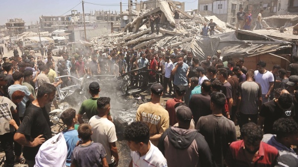 5 قتلى بقصف إسرائيلي على خيام النازحين قرب ميناء غزة 5 قتلى بقصف إسرائيلي على خيام النازحين قرب ميناء غزة