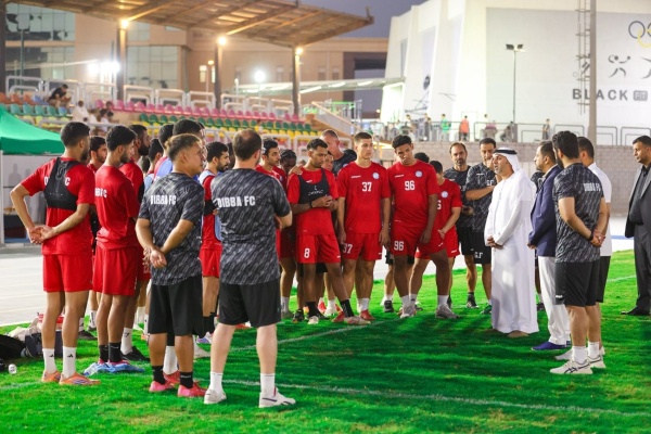 سفير الإمارات في مصر يزور بعثة دبا سفير الإمارات في مصر يزور بعثة دبا