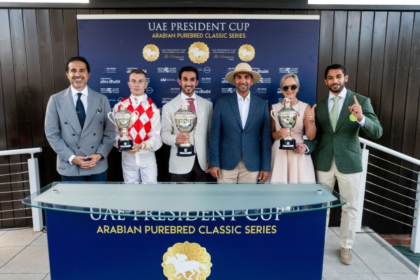 الياس دو بين يتو ج بلقب كأس رئيس الدولة للخيول العربية في نيوبري الياس دو بين يتو ج بلقب كأس رئيس الدولة للخيول العربية في نيوبري