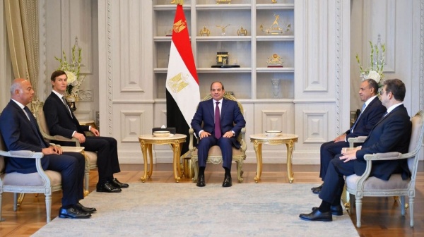 مبعوثان للرئيس الأميركي في مصر لدفع خطة غزة