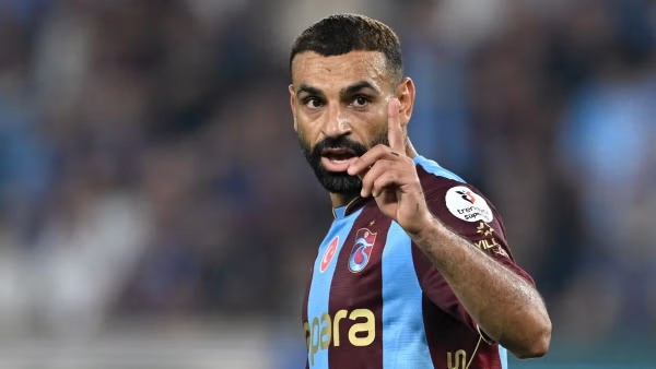 نجوم الهاتريك و الث نائيات رسائل شخصية مع البداية الأوروبية