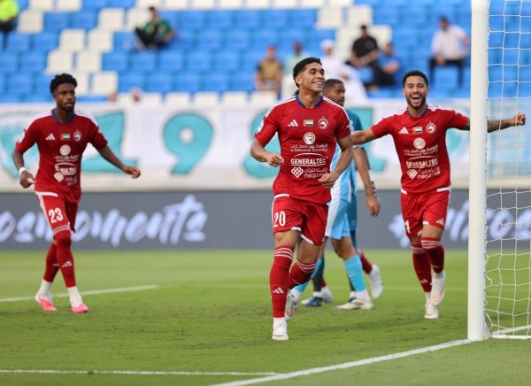 الشارقة يستعيد نغمة الانتصارات بـ ثلاثية حتا في دوري أدنوك للمحترفين