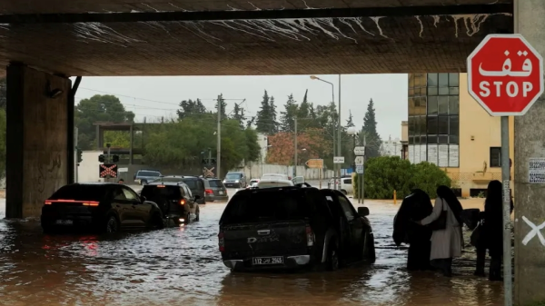 تونس تعل ق الدراسة بسبب أمطار غزيرة